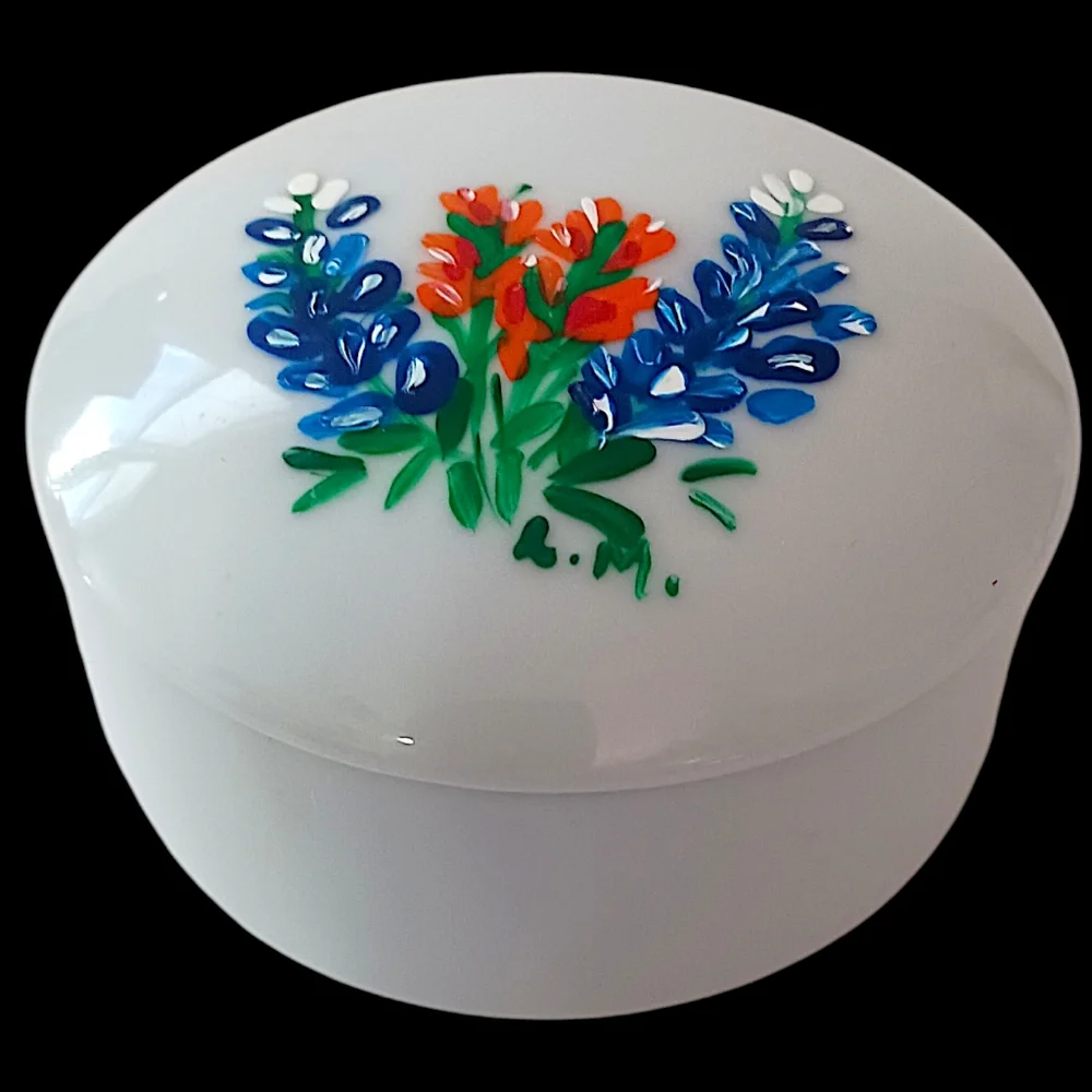 Vintage Hand Painted Floral Trinket Dish Box Lidded‎ Porcelain Lady Bird Johnson